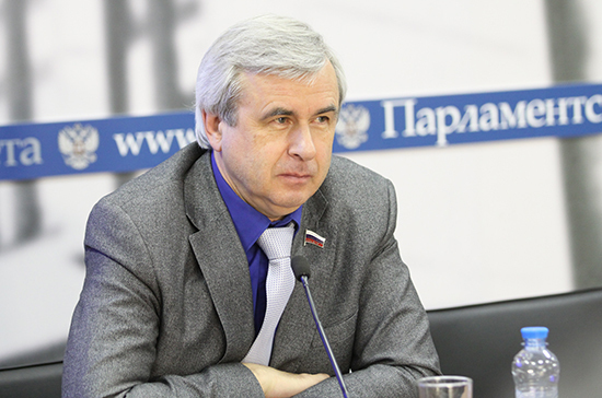 Лысаков назвал невыполнимой инициативу МВД о расширении списка запрещающих езду неисправностей автомобиля