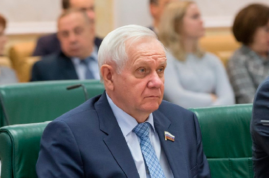 Совет Федерации прекратил полномочия сенатора Маркова