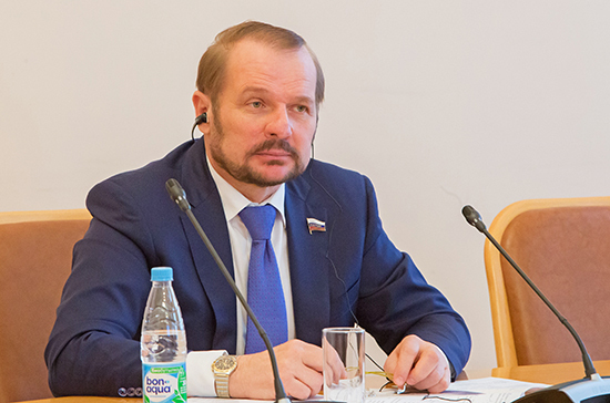 Сенатор Белоусов предложил рассмотреть вопрос о мерах поддержки производителей органической продукции