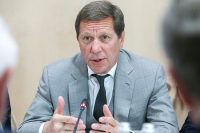 Жуков призвал депутатов ограничить контакты в зале пленарных заседаний