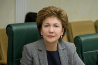 Карелова отметила актуальность упрощённого порядка выплат на детей в пандемию