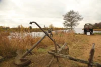 Никто не знает, сколько людей и техники погибло на Дороге Жизни, поскольку машины и останки поднимают до сих пор. Фото: пресс-служба Совета Федерации