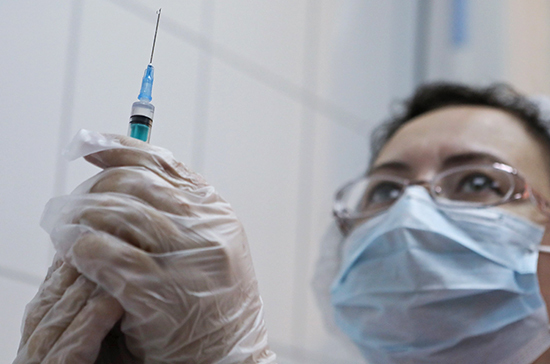 Роспотребнадзор оценил влияние российской вакцины от COVID-19 на репродуктивное здоровье