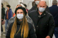 Роспотребнадзор обязал всех россиян носить маски в общественных местах