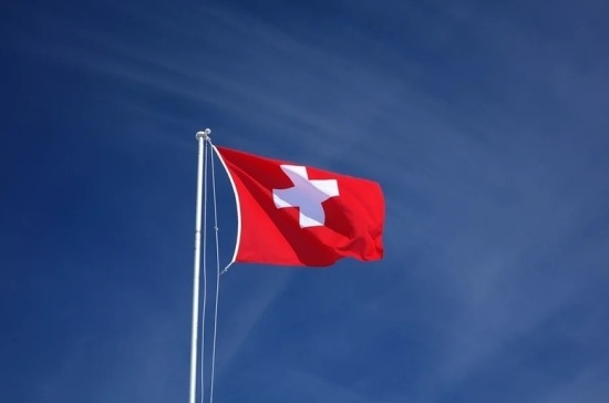 Швейцария разрешила российским туристам не проходить 10-дневный карантин