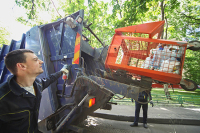 В «Справедливой России» предложили забрать у региональных операторов сбор и вывоз мусора 