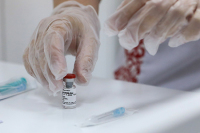 Массовая вакцинация препаратом центра «Вектор» начнется в 2021 году