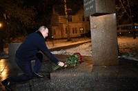 Путин возложил цветы к памятнику ученому Харитону в Сарове