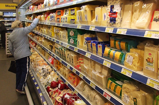 В Госдуму внесли проект о продовольственных сертификатах для малообеспеченных