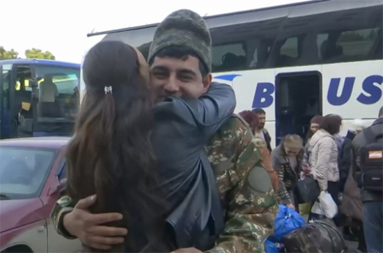 В Баку сообщили о начале обмена пленными между Азербайджаном и Арменией