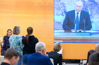 Путин заявил, что Россия может направить еще миротворцев в Карабах