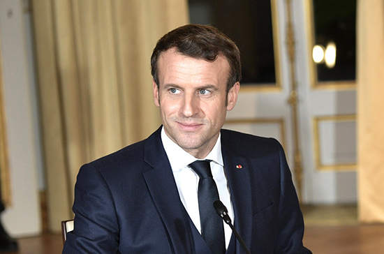 Президент Франции Макрон заразился коронавирусом