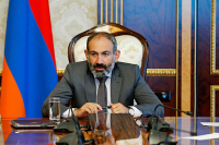 Пашинян и Оверчук обсудили ситуацию в Карабахе