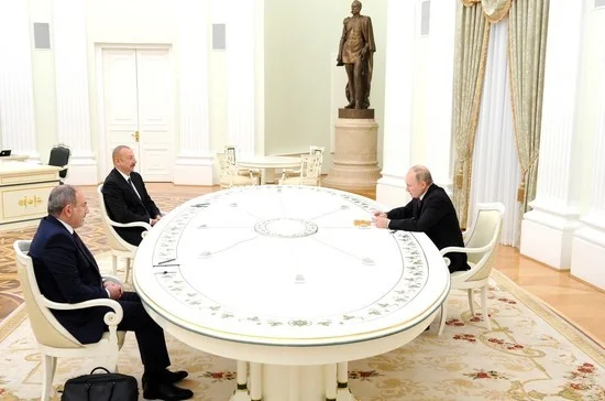 Встреча главы Российского государства Владимира Путина с Президентом Азербайджана Ильхамом Алиевым и Премьер-министром Армении Николом Пашиняном. / Фото: kremlin.ru