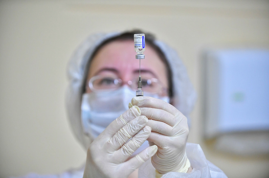 Италия намерена добиться от Pfizer выполнения обязательств по поставкам вакцины
