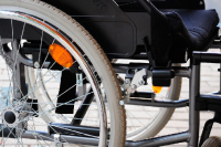Ухаживающим за инвалидами I группы хотят предоставить право на дополнительный отпуск