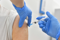Сделавшие прививку от коронавируса жители Подмосковья получат QR-код