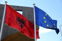 Посольство РФ в Албании назвало надуманными обвинения в адрес выдворенного дипломата