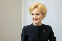Юридическую науку решила постигать в конце 80-х и вице-спикер Госдумы Ирина Яровая. Первую специальность она получила во Всесоюзном юридическом заочном институте (в годы её учёбы вуз был включён в состав Дальневосточного госуниверситета), совмещая учёбу с работой. Такой путь Яровая выбрала не просто так: по её словам, с детства она хотела стать прокурором и после университета долго трудилась на избранном поприще, пока её не увлекла парламентская стезя. Фото: Пресс-служба Государственной Думы