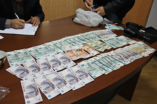 Число коррупционных дел в России в 2020 году выросло на 4%