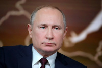 Владимир Путин призвал оказать гуманитарную помощь Карабаху
