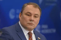 Толстой соболезнует в связи со смертью Ланового