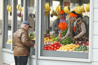 Минсельхоз спрогнозировал снижение стоимости овощей и фруктов в стране