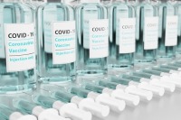 В Италии общее количество сделанных прививок против COVID-19 превысило три миллиона 