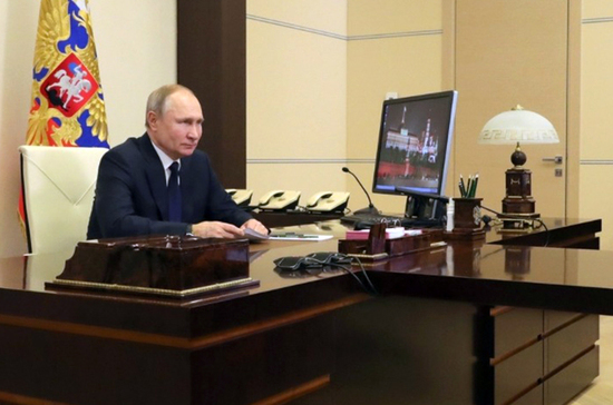 Путин попросил «большую четверку» задать тон сентябрьской избирательной кампании