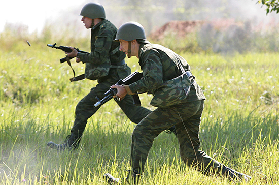 В Госдуме призвали дать право военнослужащим оказывать первую помощь