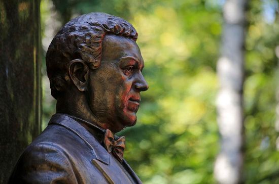 Памятник Иосифу Кобзону планируют поставить в центре Москвы