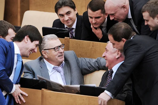 Над чем смеются депутаты