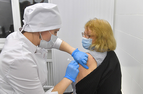 СМИ: вакцинацию от коронавируса полностью прошли более 3% россиян