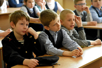 Путин предложил разрешить родительским комитетам контролировать школьное питание