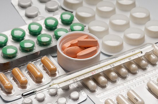 В Минпромторге предложили механизм снижения риска нехватки субстанций при закупках лекарств