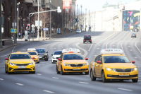 СМИ предупредили о росте нелегальных такси в случае повышения тарифов ОСАГО