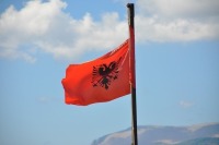 Премьер-министр Албании провозгласил победу своей партии на выборах в парламент