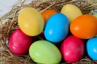 Эксперт рассказал, как правильно красить яйца на Пасху