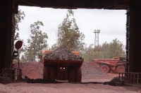 Экспорт железной руды и стального проката предложили ограничить 