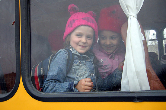 Парк школьных автобусов в России обновят до 2025 года
