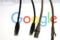 Роскомнадзор требует от Google снять ограничения с YouTube-канала RT