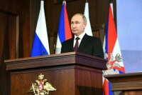 Путин поручил разработать меры по развитию инфраструктуры детских лагерей