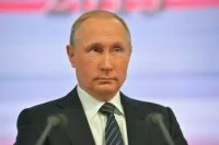 Путину сообщат о просьбе назвать улицу в Москве именем Лужкова