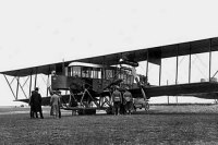 Первый российский многомоторный самолёт сначала назвали по-французски