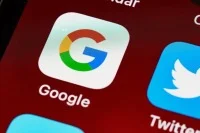 Россиян не оставят без Google и Facebook