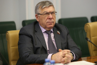 Рязанский призвал активнее продвигать вакцинацию среди россиян