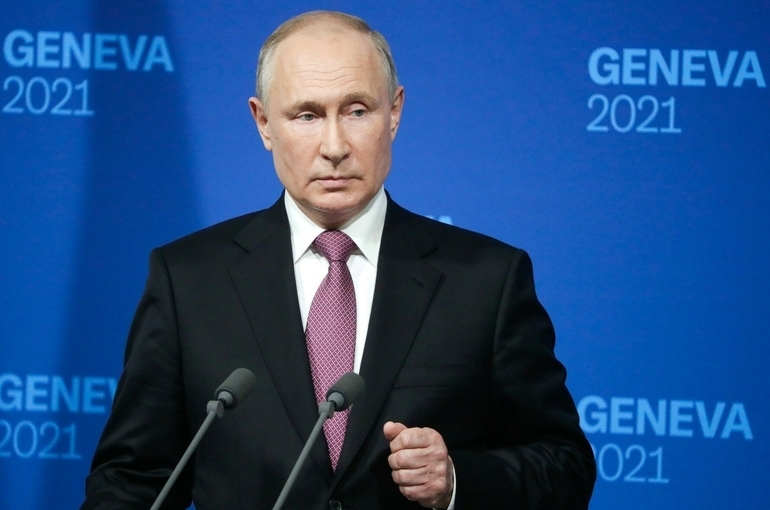 Зюганов: Путин достойно представил позицию России на переговорах с Байденом 