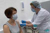 Регионы вводят обязательную вакцинацию от COVID-19