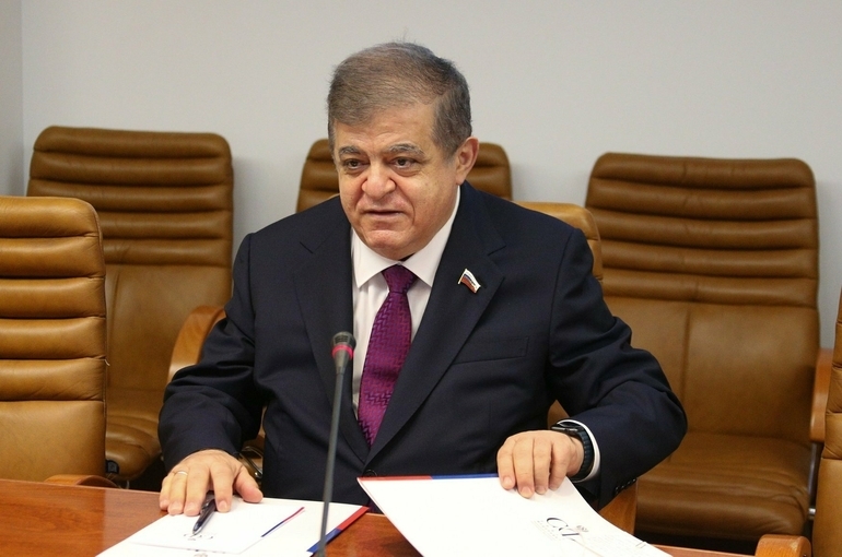 Сенатор заявил об угрозе «белорусского сценария» на выборах в Госдуму