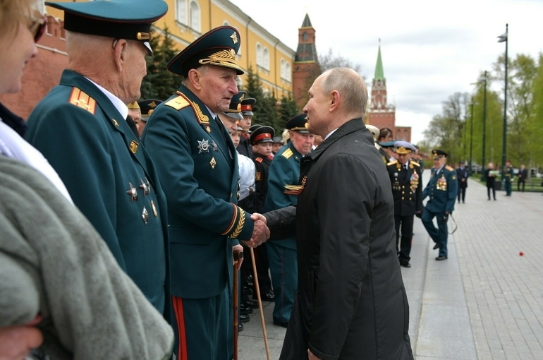 Путин отметил значение примирения народов России и Германии для Европы